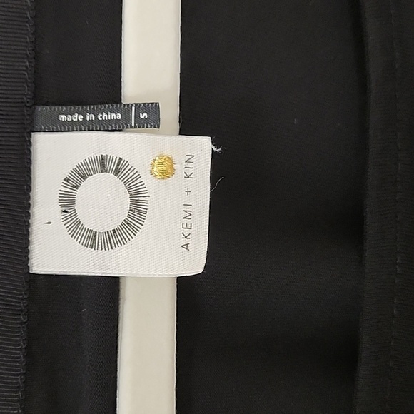 Anthro Akemi & Kin Calista Embroidered Bat Wing Lace Sleeve Top Fairycore Sz S - Picture 7 of 17